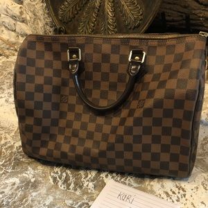 Louis Vuitton Speedy 35